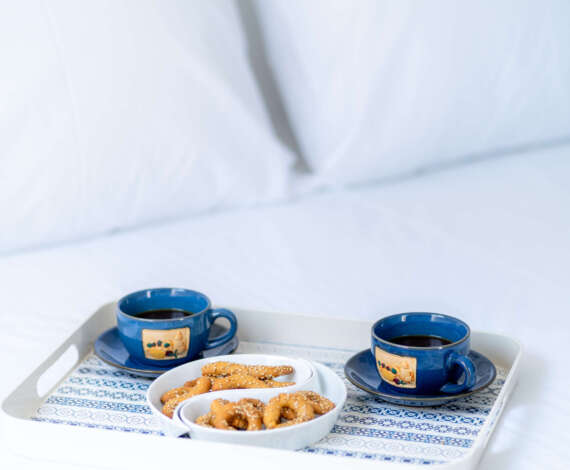 Prepare and serve fresh coffee & breakfast at bed.